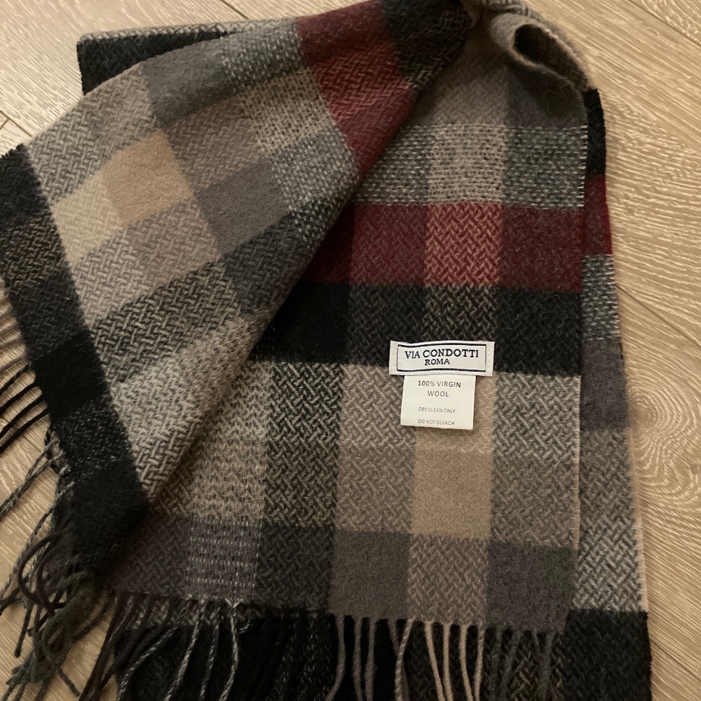 Made in Italy virgin wool scarf